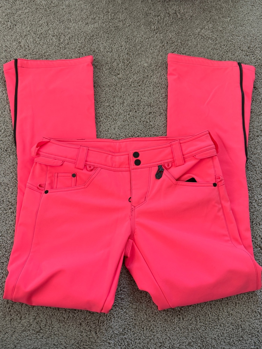 Volcom Hot pink stretch skinny ski and snowboard pants w zipper pockets size S